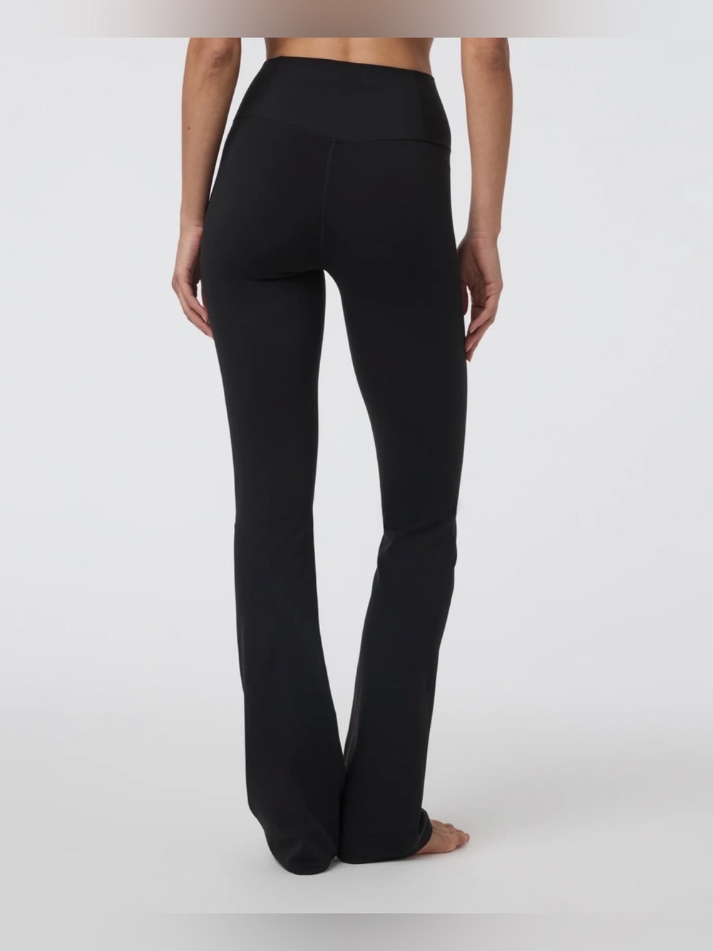 Vuori AllTheFeels Slim Flare - Picture 3 of 8